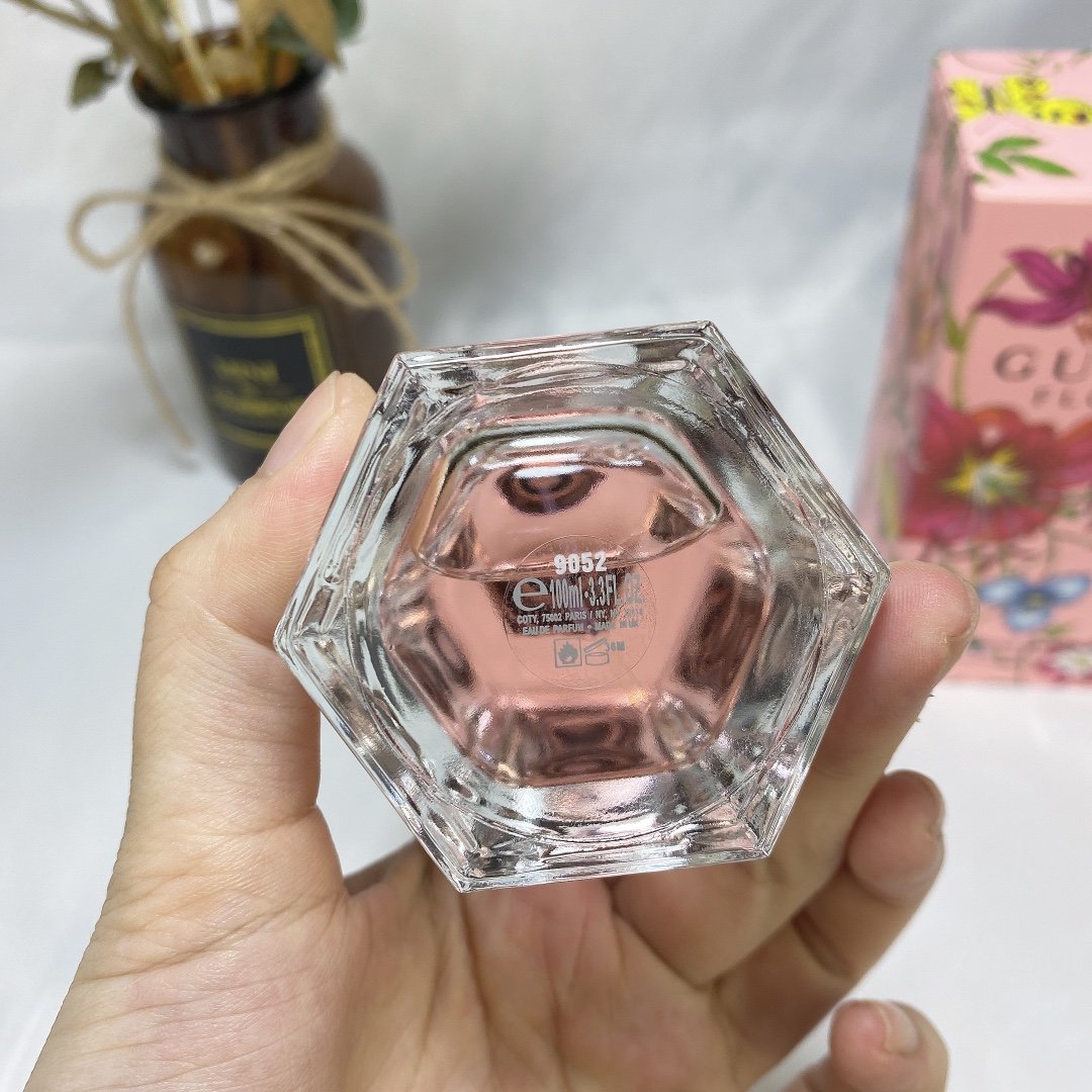 Gucci Flora by Gucci Gorgeous Gardenia, 2012 100ml 古驰绚丽栀子花